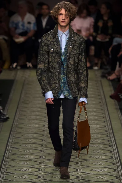 Look 35